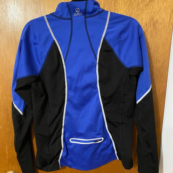 North Face Jacket 💙 - Picture 2 of 2